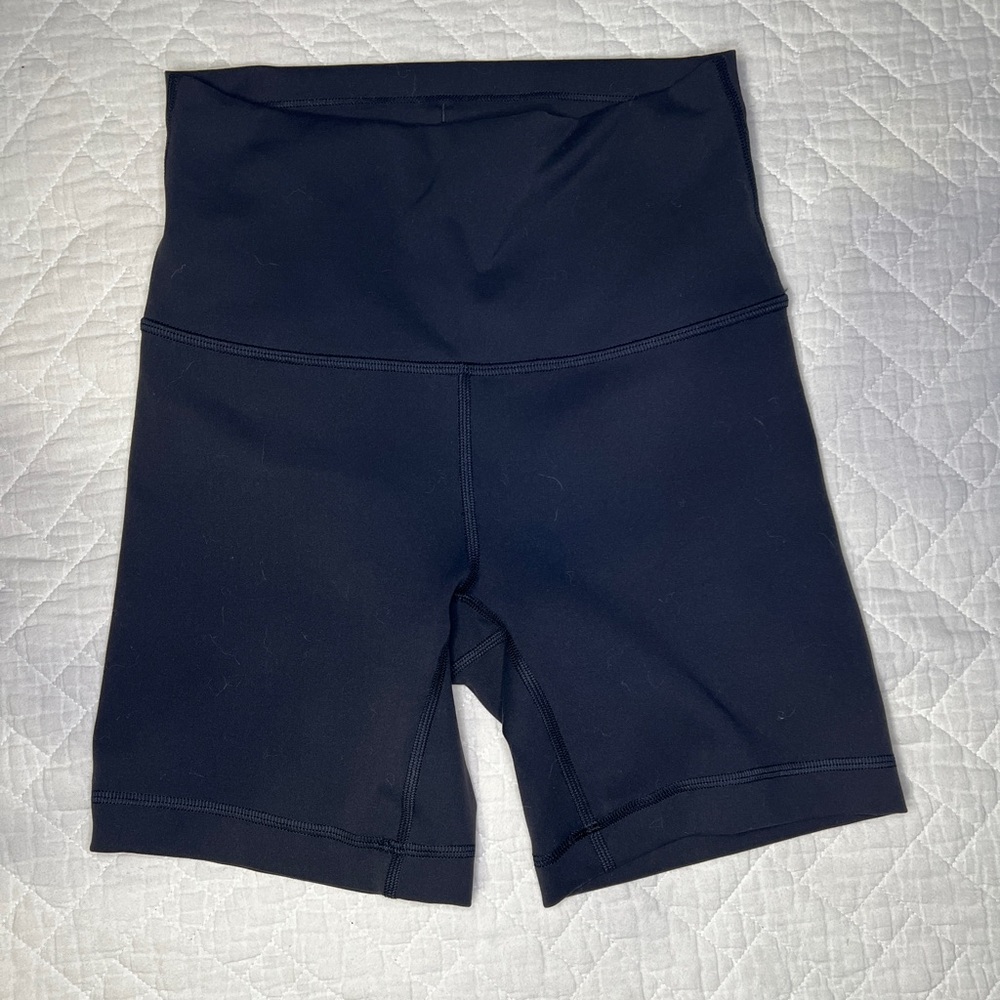 Lululemon Wunder Train 6” Shorts